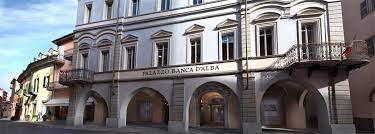 In continua crescita, attraverso l'apertura di nuove filiali, la banca d'alba punta a diventare la banca leader nel suo territorio. La Sede Banca D Alba
