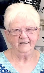 Maureen Riddle's Instagram, Twitter & Facebook