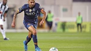 Maybe you would like to learn more about one of these? Jesus Corona Quer Sair Do Fc Porto Futebol Correio Da Manha