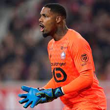 Mike maignan plays the position goalkeeper, is 25 years old and 187cm tall, weights 80kg. Who Is Mike Maignan The French Goalkeeper Who Could Replace Kepa Arrizabalaga At Chelsea Football London