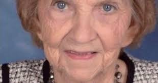 Peggy Hook's Instagram, Twitter & Facebook