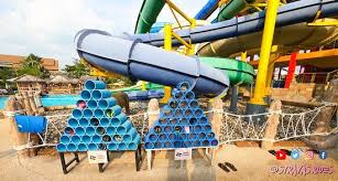 Book the jungle aqua park hotel today. Jugle Waterpark Tanggulangin Pertumbuhan Tempat Hiburan Dan Sarana Rekreasi Di Kota Delta Tak Mau Kalah Water Park Fun For Th