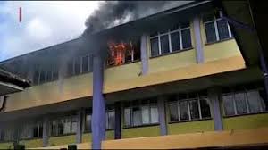 Bandar ini ditadbir oleh majlis bandaraya pasir gudang (mbpg) iaitu sebuah badan khas milik perbadanan johor. 3 Bilik Di Smk Pasir Gudang 3 Terbakar