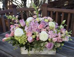 Flower Arrangement Table Centerpiece Valentine S Day Spring Season Blumengestecke Blumen Gestecke Wunderschone Blumen