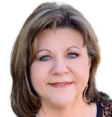 Kate Cain, Real Estate Agent