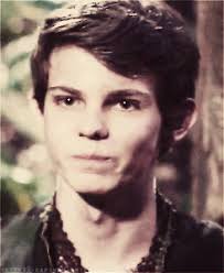 Once Upon A Time Animated Gif Peter Pan Ouat Peter Pan Robbie Kay