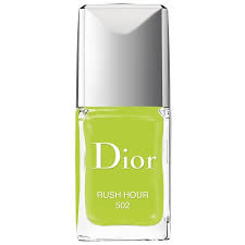 Esmalte de uñas satinado de larga duración, secado rápido y fácil aplicación con cobertura uniforme y acabado ultrabrillante. Esmalte De Unas 12 A M En Color Azul Marino Dior Los