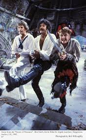 The film, starring kevin kline, angela lansbury, linda ronstadt, george rose, and rex smith, is an adaptation of the 1980 joseph papp production of pirates. Pin By Alyssa Earwaker On Yo Ho Yo Ho Angela Lansbury Kevin Kline Musical Movies