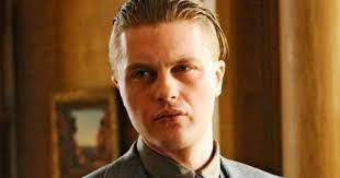 Favorite Boardwalk Empire Characters Fikkle Fame Boardwalk Empire Characters Boardwalk Empire Mens Long Hair Undercut