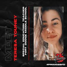 Help us welcome our new Dodger 🔴⚫ teachers with a comment below 👇!  #proud2bFD Fort Dodge Middle School Teresa was inspired to teach to help  students find and use their voices to