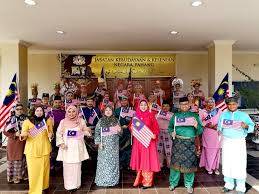 A.pengertian kebudayaan budaya adalah suatu cara hidup yang berkembang dan dimiliki bersama oleh sebuah kelompok orang dan diwariskan dari generasi ke generasi. Jabatan Kebudayaan Dan Kesenian Negara Pahang ç…§ç‰‡ Facebook