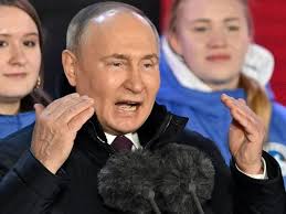 The location Vladimir Putin's 'most likely to fire nuke at' to knock UK out  of WW3