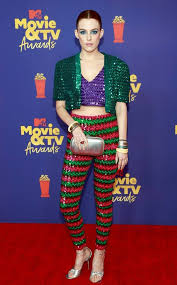 Anthony mackie, addison rae and henry golding among presenters at mtv movie & tv awards. K2janw 09nil0m
