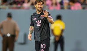 Messi y su debut oficial 2025: con partido postergado y en medio de un  clima helado :: Olé - ole.com.ar