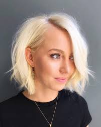 First of all, let us take a look at the short and classy cut hairstyle. 21 Flattering Short Haircuts For Oval Faces In 2021