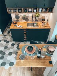 Transformation Et Amenagement De Cette Cuisine Ikea Noire Cosy Et Chaleureuse Elle Est Faite En Cuisine Ikea Noire Amenagement De La Cuisine Idee Deco Cuisine