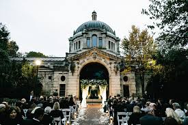 It is among the largest metropolitan zoos in the world, and is one of the largest in north america, with some 4,000 animals representing about 650 species from around the world. Bronx Zoo Nyc Wedding Venue Bronx Ny 10460