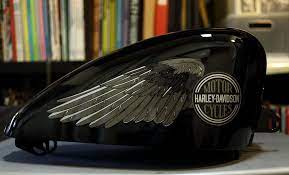 pin by lance thrasher on bikes custom paint motorcycle gas tank paint harley