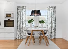 Heller Teppich Unter Esstisch Waschbar Einrichtung Skandinavisch Modern Interiors Design Teppich Unter Esstisch Teppiche Im Wohnzimmer Esszimmer Teppich