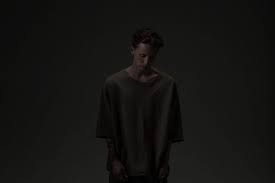 Dalam hitam kelap malam kuberdiri melawan sepi di sini di pantai ini telah terkubur sejuta kenangan dihempas keras gelombang dan. Lirik Lagu Lost Dari Nf Dan Hopsin
