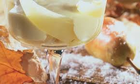 Malvoisie Zabaione Mit Birnenkompott Rezept Swissmilk Rezept Lebensmittel Essen Rezepte Creme Rezepte