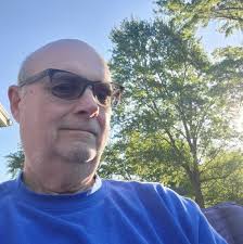 Crown servicers: check status LED before replacing fuses