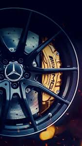 Best Rim And Wheel Gold Break Mercedes Benz In 2020 Mercedes Benz Wallpaper Mercedes Amg Mercedes Wallpaper