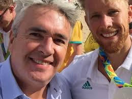 Nine News reporter Mark Burrows under attack from IS; terrorists using  'human shields' in Mosul, Iraq