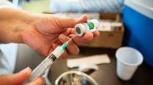 Devo me preocupar com essas reações alérgicas à vacinas da covid? Covid 19 Veja As Reacoes Mais Comuns Que As Vacinas Podem Causar Vacinas Acidade On Araraquara