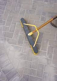 Doing It Right How To Lay A Level Brick Paver Patio Brick Paver Patio Brick Pavers Brick Patios