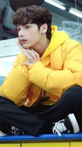 Txt Lockscreens Hueningkai If You Use This Txt Kai Social Trends