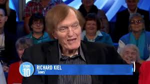 Standing 7 ft 2 in tall, he was known for portraying jaws in the spy who loved m. Actor Richard Kiel Dies At 74 Video Dailymotion