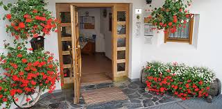 Appartamenti a sesto • le tre cime | alto adige. Vacanze A Sesto In Alta Val Pusteria Appartamenti Da 4 A 6 Persone In Posizione Tranquilla Sul Versante Soleggiato Di Sesto