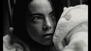 "Poor Things" Who Is Bella Baxter? Featurette