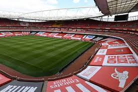 «kristal pelas» klubi «arsenal» futbolchisini ijaraga oladi. Arsenal Prepare Emirates Stadium With Banners And Tributes To 47 Fans Lost To Coronavirus London Evening Standard Evening Standard