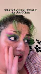 HELP THE TEXT TO VOICE MAKES IT SO FUNNY😭 #artist #art #artistcheck #...