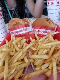 In N Out Burger Hollywood Ca Kid Friendly Restaurant Reviews Kid Friendly Restaurants In N Out Burger Burger And Fries