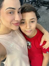 Hoje completo 42 anos de vida… E o meu coração se enche de gratidão a Deus  por tudo o que vivi até aqui. Sou grata por ser mãe de um casal que