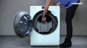 Oradan su geldiği için öbür tarafa koysan daha iyi olur ama sorun olurmu bilmiyorum yani genellikle sağ taraftan su geliyor sol tarafa deterjan koyuluyor. Camasir Makinesinde Deterjan Yumusatici Hangi Goze Konur Kizlarsoruyor