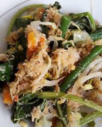 • kangkung, siangi • kecambah panjang • nangka muda (rebus hingga lunak) (me: Resep Khas Banyumas Kluban
