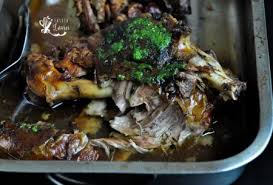 Drept urmare, vânzătorii de miei de paște au mai scăzut, începând de ieri, prețul kilogramului de. Carne De Miel Casuta Laurei