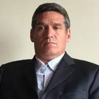 70+ perfiles de «Strauch»