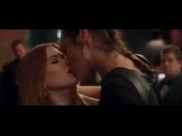 Le spie della porta accanto, scheda del film di greg mottola, con zach galifianakis, isla fisher, jon hamm e gal gadot, leggi trama e recensione, . Le Spie Della Porta Accanto Natalie Karen Youtube