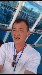 感謝文時間：下午大約2點50幾分地點：忠孝西路宏國瓦斯行門口今天載女兒看完醫生騎車回家途中，女兒因為身體不適而吐出來，情急之下剛好看到旁邊有空位就停了下來，(後來仔細看才發現是瓦斯行門口)  我趕快跑去對面小7買濕紙巾，回來後有一位大哥看到此情形跟我說旁邊有 ...