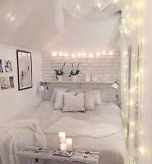 The 25 Best Tumblr Rooms Ideas On Pinterest Tumblr Room Decor Within Sunny Tumblr Bedroom White Bedroom Decor Small Bedroom Decor Romantic Bedroom Lighting