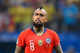 El volante dejó un pequeño recado a los hinchas del club en el arribo. Defending Champions Chile Seeking Piece Of Copa America History Says Arturo Vidal Soccer News India Tv