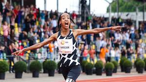 Sifan hassan visait ce samedi à hengelo le record du monde du 10 000 m, une entreprise qui s'annonçait ardue : Sizzling Sifan Sets New 10000m World Record Mozzartsportke