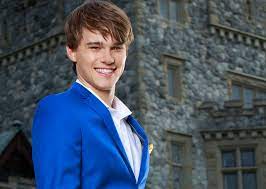 Mitchell Hope Age Girlfriend And Best Movies His mother's name is lisa and his siblings include also read: mitchell hope age girlfriend and