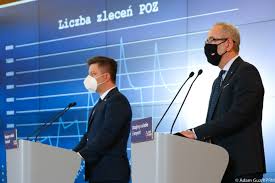 Michał dworczyk, szef kancelarii premiera, o na uwagę, że to nie szef resortu sprawiedliwości był adresatem pisma z ke, dworczyk odparł, że jeśli minister ziobro to zrobi, to będzie wystarczające. Minister Michal Dworczyk Dzieki Decyzjom Rzadu I Odpowiedzialnosci Polakow Mamy Stabilizacje Zachorowan Na Covid 19 Kancelaria Prezesa Rady Ministrow
