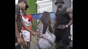 Graciebon y los guardias - XVIDEOS.COM